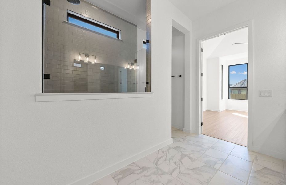 Spacious, unfurnished interior of a new home in 6 Creeks, Kyle (Image 42).