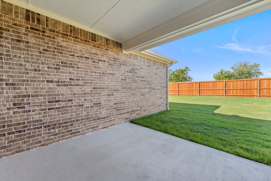 Exterior details and patio area of a home in Morningstar, Aledo (Image 4).