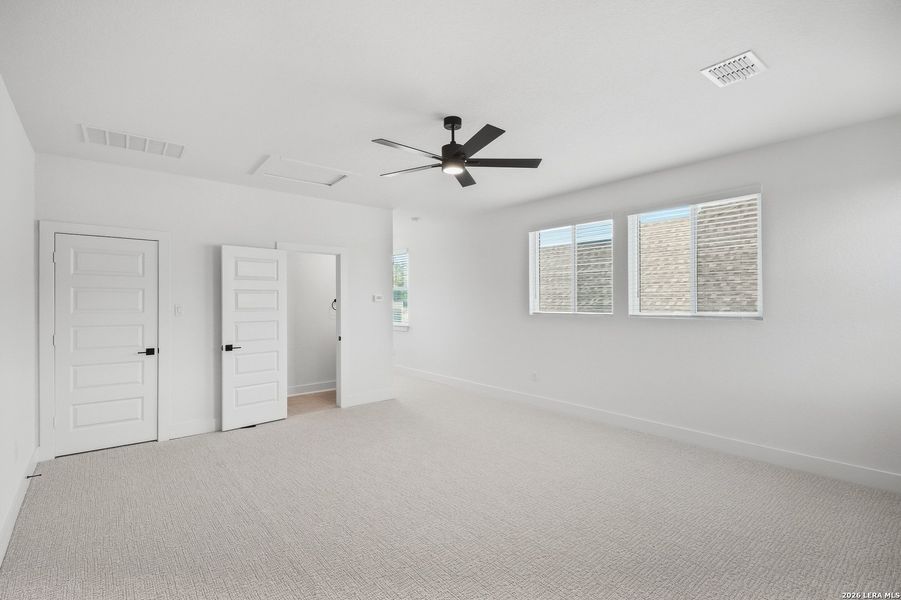 Spacious, unfurnished interior of a new home in The Reserve at Potranco Oaks, Castroville (Image 18). Spacious, unfurnished interior of a new home in The Reserve at Potranco Oaks, Castroville (Image 18).