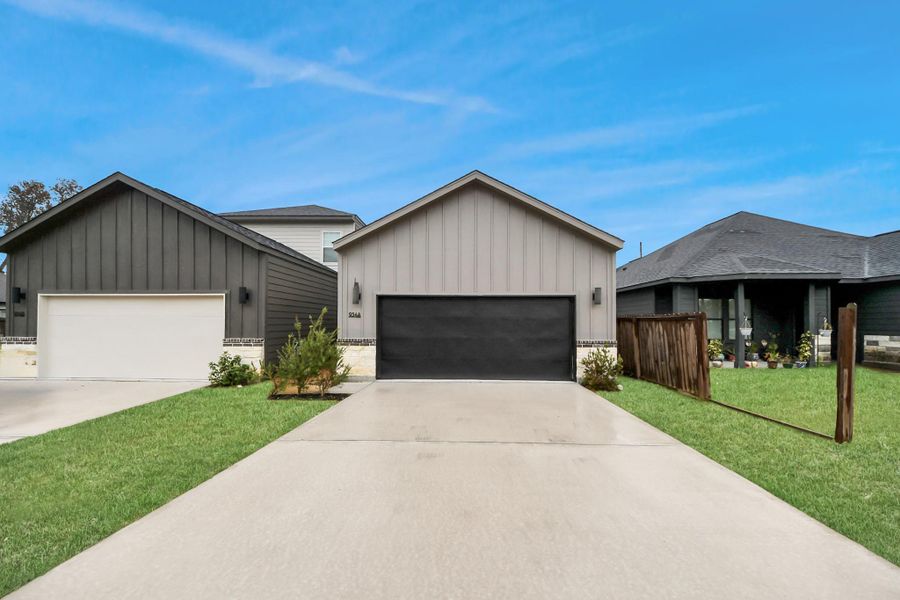 Front exterior of a new home in , Houston, TX, highlighting curb appeal (Image 2). Front exterior of a new home in , Houston, TX, highlighting curb appeal (Image 2).