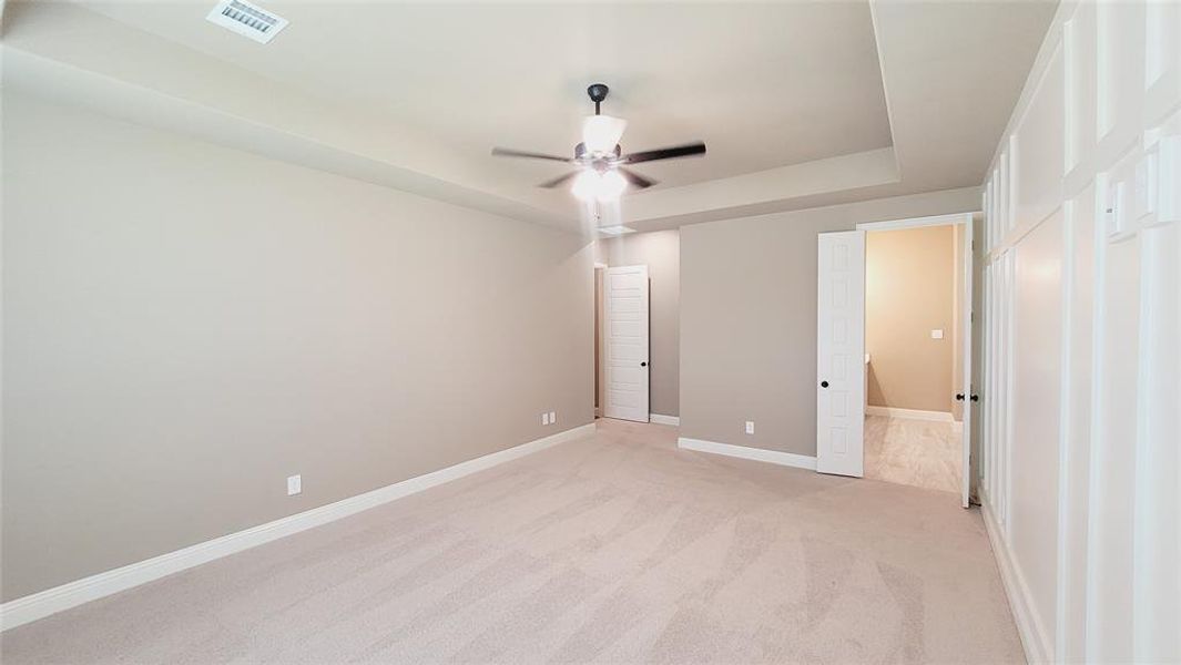 Spacious, unfurnished interior of a new home in , DeSoto (Image 14).
