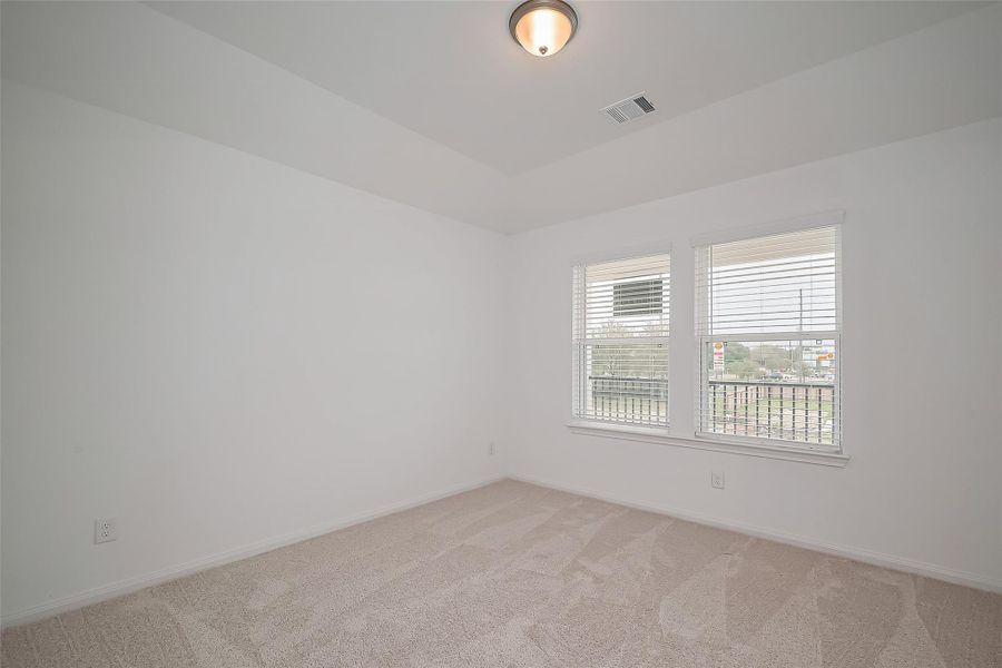 Spacious, unfurnished interior of a new home in Eagle Landing, Houston (Image 24). Spacious, unfurnished interior of a new home in Eagle Landing, Houston (Image 24).
