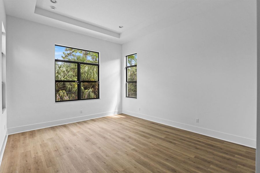 Spacious, unfurnished interior of a new home in Artistry Palm Beach, Palm Beach Gardens (Image 28).