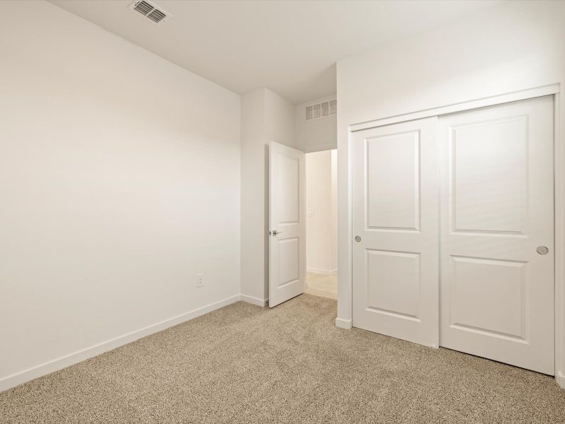 Spacious, unfurnished interior of a new home in Paloma Creek - Estate Series, Surprise (Image 12).
