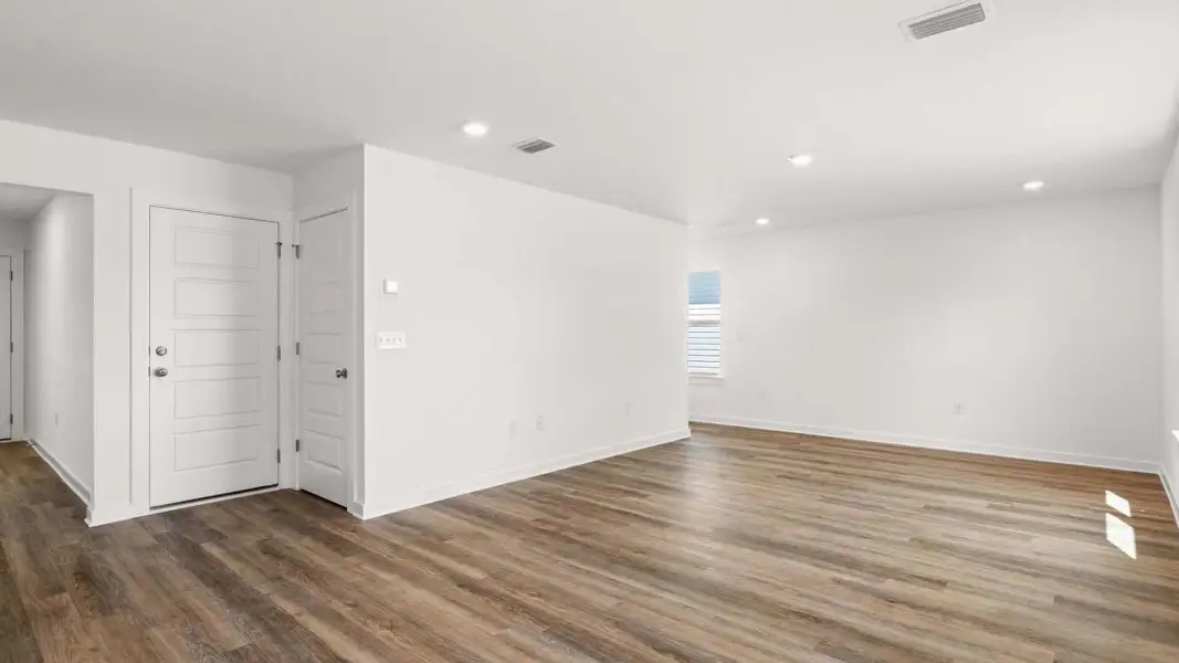 Spacious, unfurnished interior of a new home in Magnolia Lane, Santa Rosa Beach (Image 11). Spacious, unfurnished interior of a new home in Magnolia Lane, Santa Rosa Beach (Image 11).