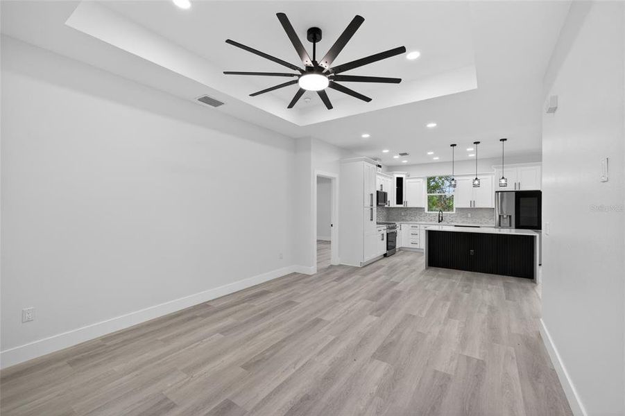Spacious, unfurnished interior of a new home in , Spring Hill (Image 47).