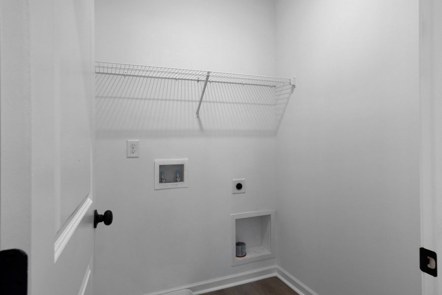 Walk in laundry room Walk in laundry room