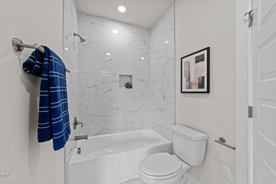 19-web-or-mls-3D5A2906