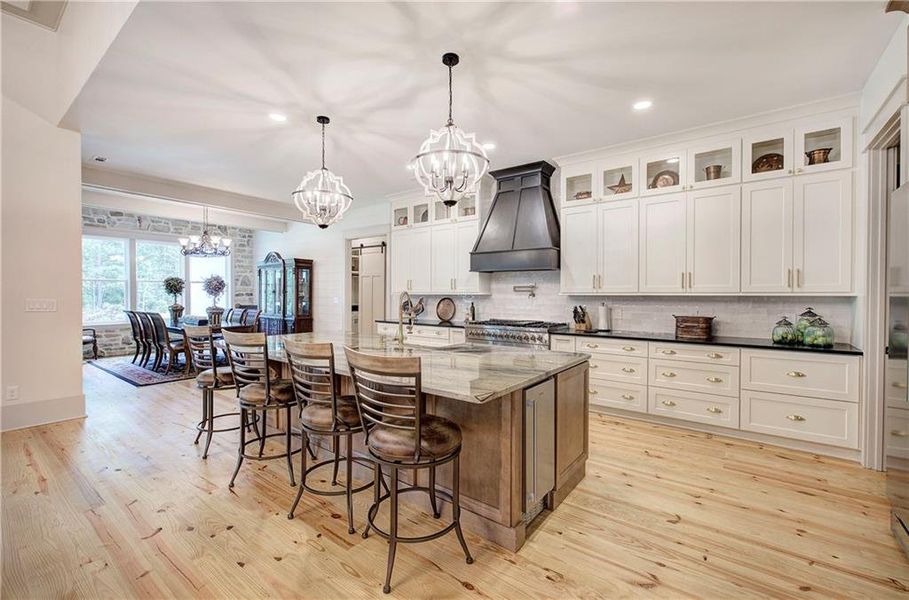 Furnished interior view inside a new home in , Acworth (Image 55).