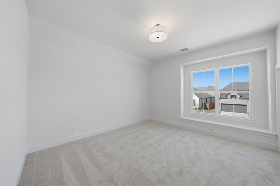 Spacious, unfurnished interior of a new home in Aster Park, McKinney (Image 29).