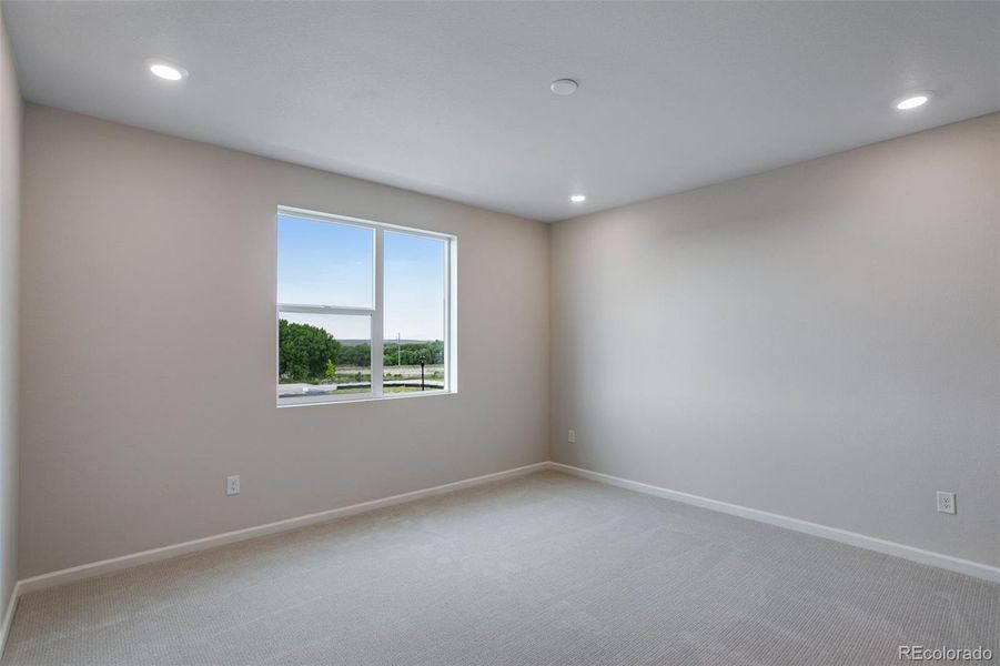 Spacious, unfurnished interior of a new home in Sugar Mill Village, Longmont (Image 41). Spacious, unfurnished interior of a new home in Sugar Mill Village, Longmont (Image 41).