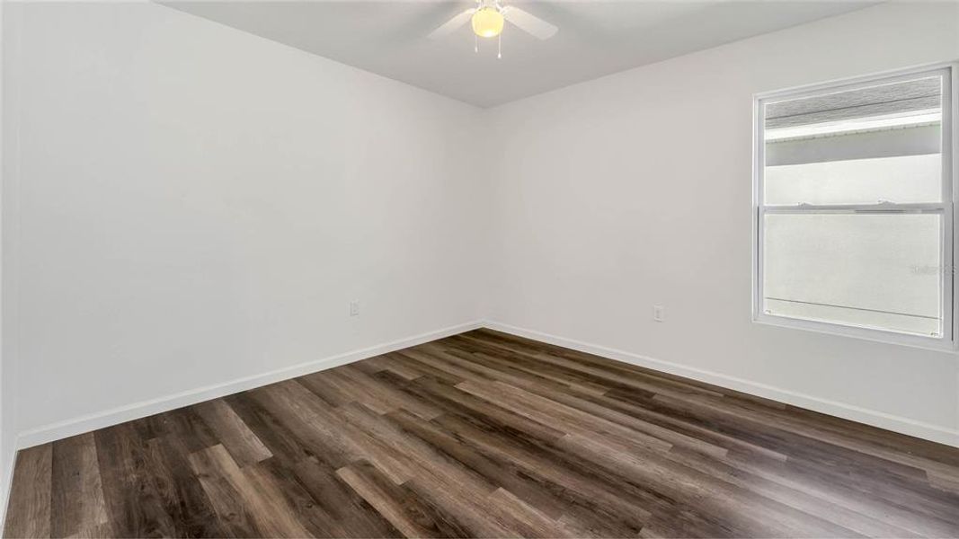 Spacious, unfurnished interior of a new home in , Orlando (Image 16).