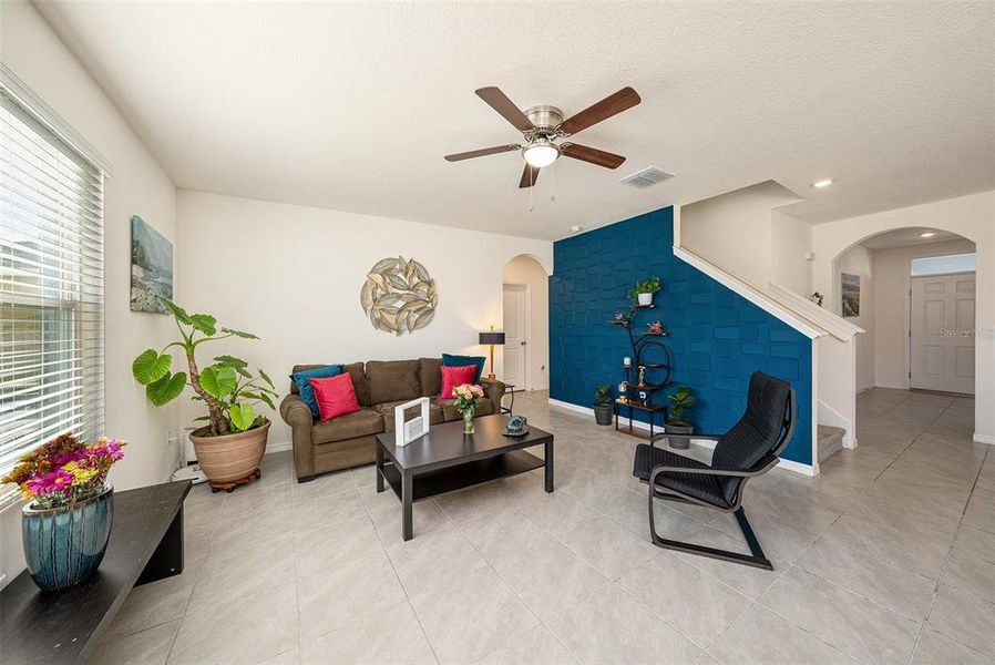 Furnished interior view inside a new home in , Wesley Chapel (Image 18).