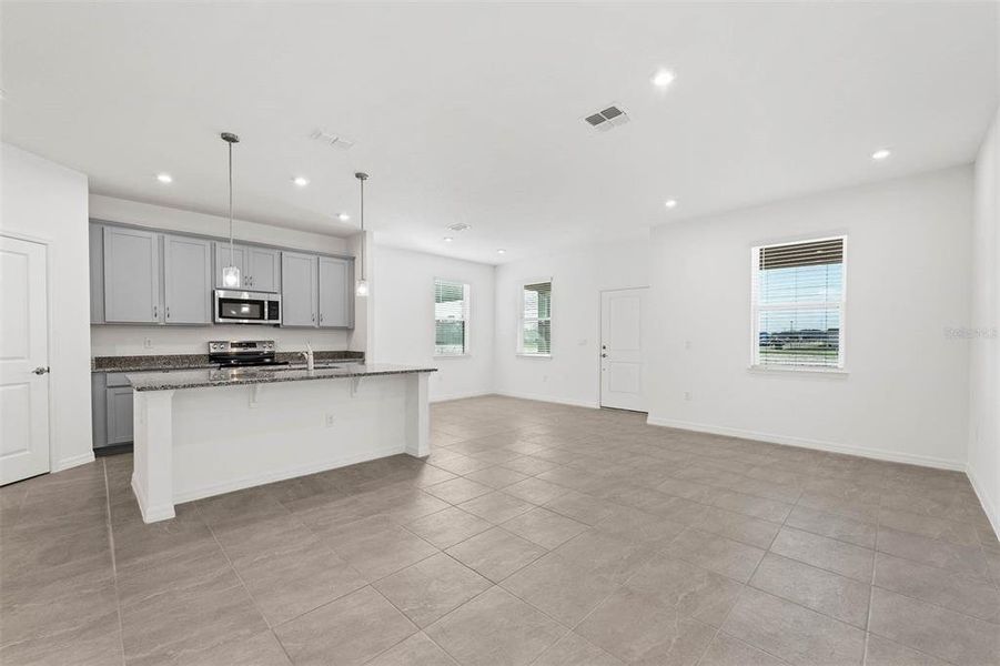 Spacious, unfurnished interior of a new home in , Debary (Image 22).