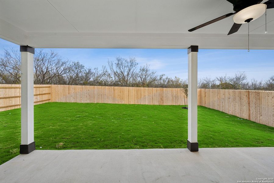 Exterior details and patio area of a home in Greenspoint Heights, Seguin (Image 3).