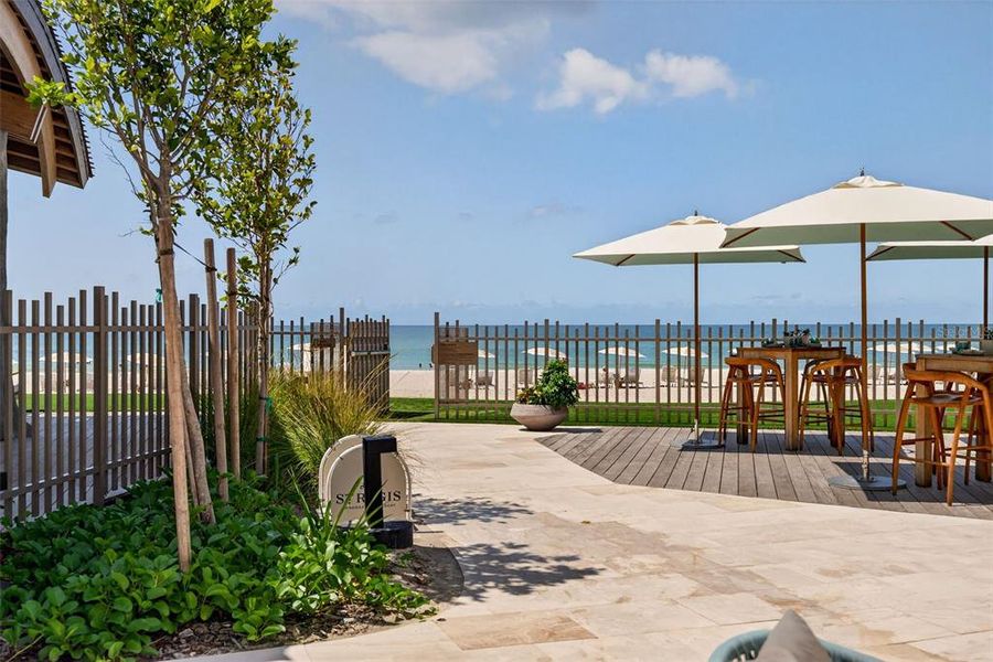 Community amenities in , Longboat Key (Image 48).