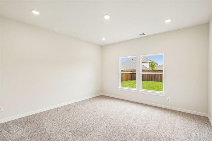 Spacious, unfurnished interior of a new home in Overland Grove, Forney (Image 13).
