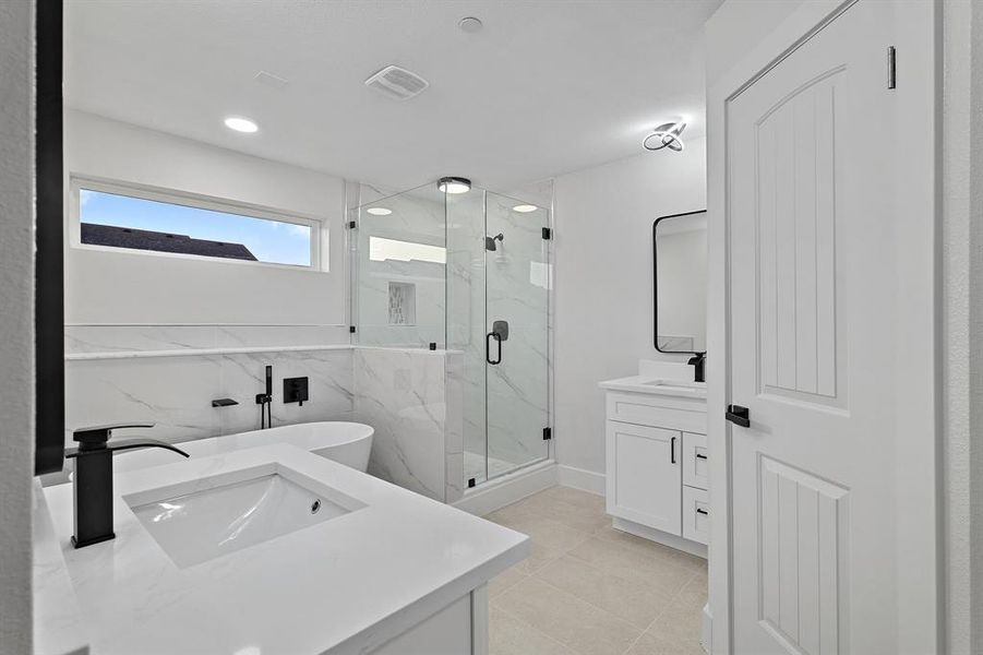 Furnished interior view inside a new home in , Rowlett (Image 6).