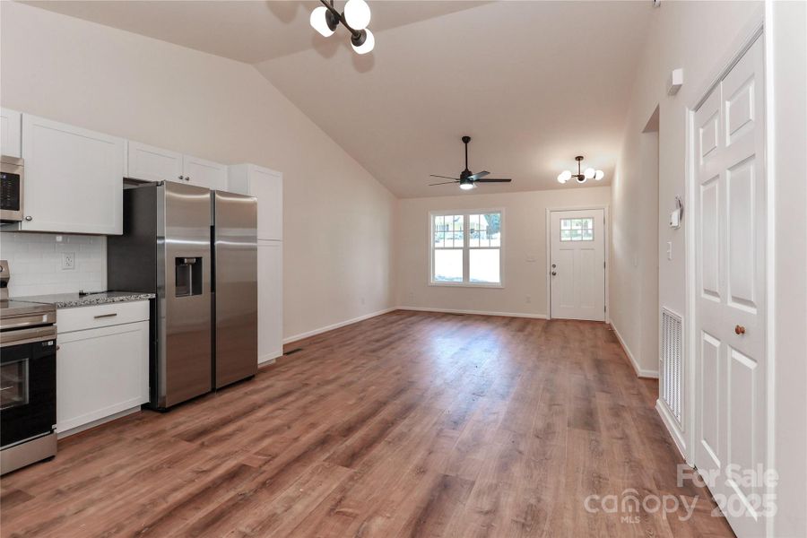 Image 28 of a home in .