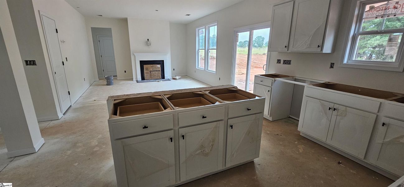 Furnished interior view inside a new home in Sedona, Greenville (Image 12).