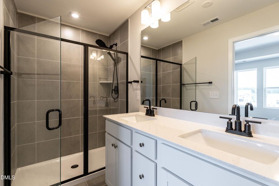 virtual-tour-151611-photo-17574636502086 virtual-tour-151611-photo-17574636502086