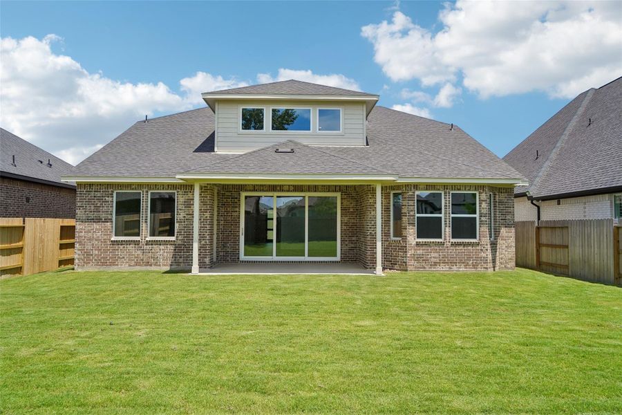 Exterior details and patio area of a home in Evergreen 55', Conroe (Image 25). Exterior details and patio area of a home in Evergreen 55', Conroe (Image 25).