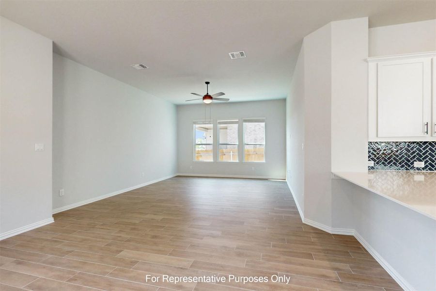 Spacious, unfurnished interior of a new home in Heritage, Dripping Springs (Image 17). Spacious, unfurnished interior of a new home in Heritage, Dripping Springs (Image 17).