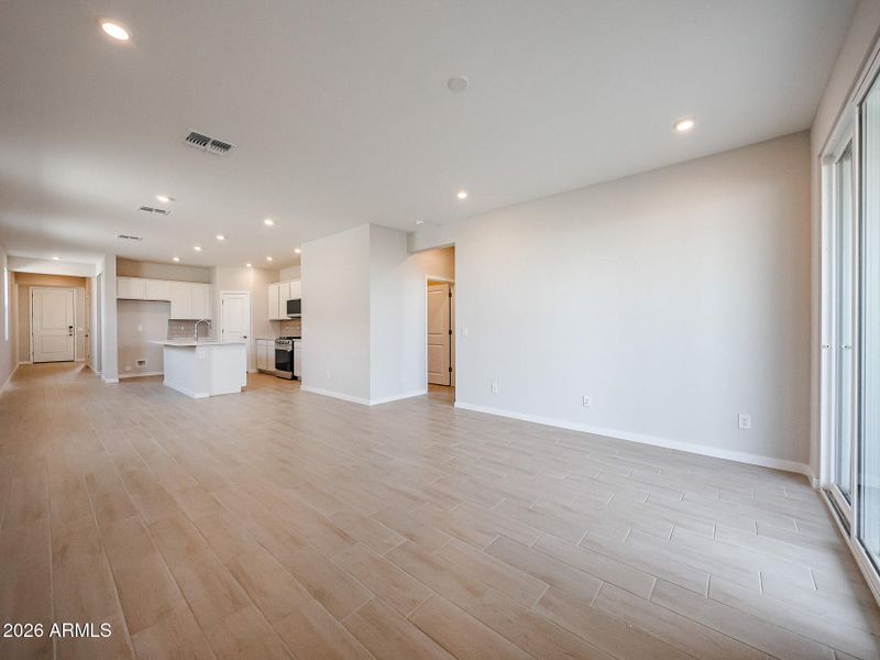 24_New-Home-for-Sale_Buckeye_AZ-Teravali 24_New-Home-for-Sale_Buckeye_AZ-Teravali