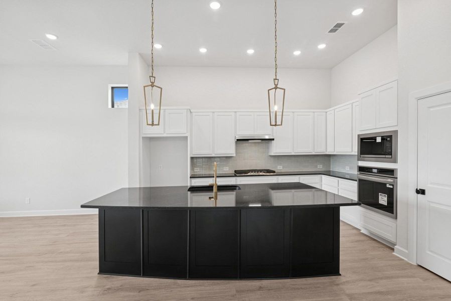 Furnished interior view inside a new home in Grange - Reserve Collection, Katy (Image 13).
