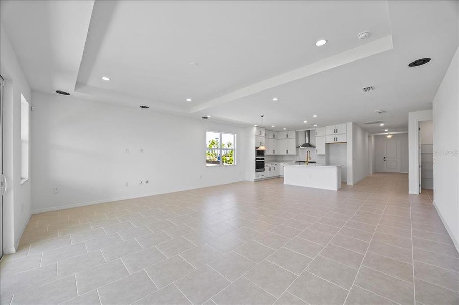 Spacious, unfurnished interior of a new home in , Punta Gorda (Image 16).