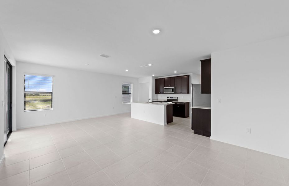 Spacious, unfurnished interior of a new home in Caloosa Cove, Labelle (Image 14). Spacious, unfurnished interior of a new home in Caloosa Cove, Labelle (Image 14).