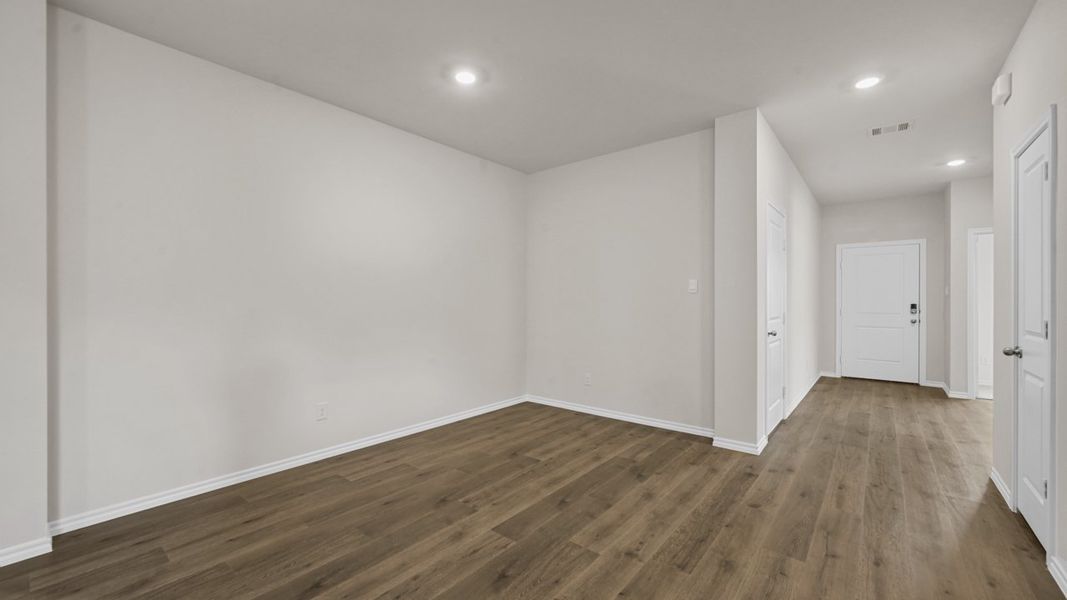 Spacious, unfurnished interior of a new home in Wildwood, Royse City (Image 26).