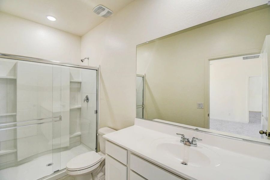 Representative furnished interior of a home built from the Sterling by Starlight Homes in Magma Ranch Vistas, Florence (Image 10).