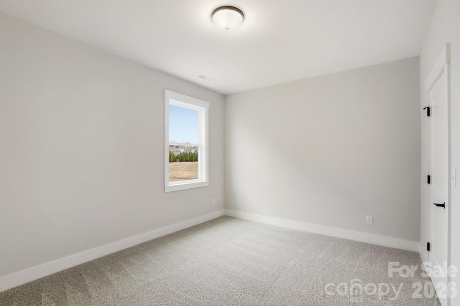 Spacious, unfurnished interior of a new home in Harmony, Harrisburg (Image 25).