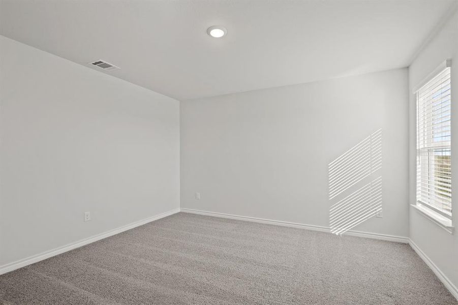Spacious, unfurnished interior of a new home in Sycamore Landing, Fort Worth (Image 11). Spacious, unfurnished interior of a new home in Sycamore Landing, Fort Worth (Image 11).