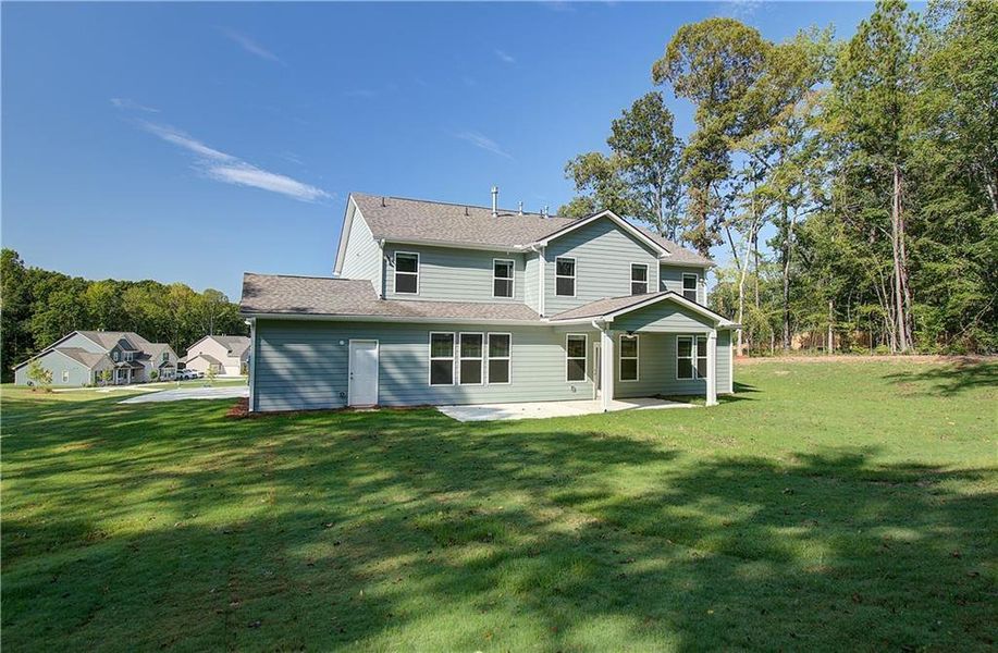 Exterior details and patio area of a home in , Senoia (Image 4).