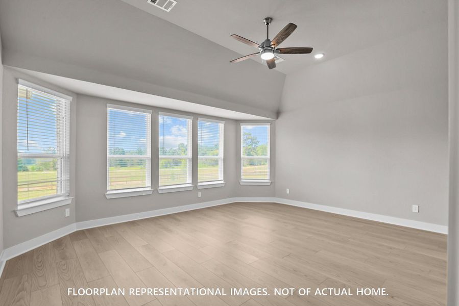 Spacious, unfurnished interior of a new home in Sorella, Tomball (Image 14).