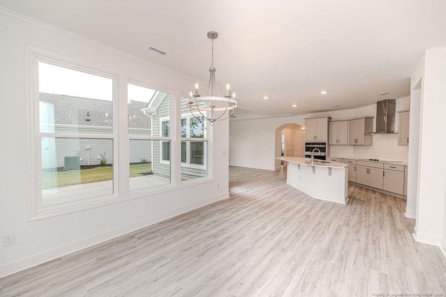 DR to Kit / Patio DR to Kit / Patio