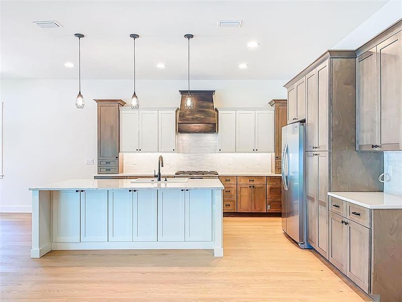 Furnished interior view inside a new home in , Tampa (Image 28).