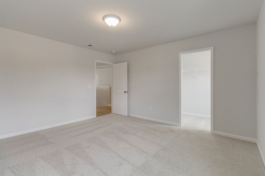 Spacious, unfurnished interior of a new home in Winston Point, Gilbert (Image 27). Spacious, unfurnished interior of a new home in Winston Point, Gilbert (Image 27).