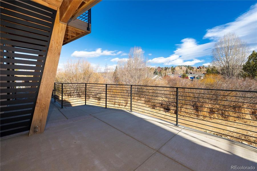 Image 47 of a home in .