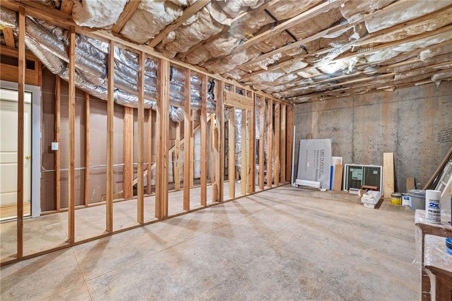 Spacious, unfurnished interior of a new home in , Flowery Branch (Image 43).