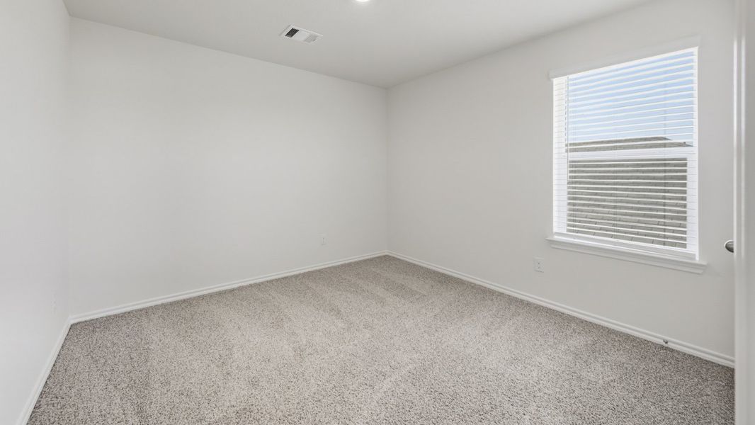 Spacious, unfurnished interior of a new home in Saddlebrook, Waxahachie (Image 13). Spacious, unfurnished interior of a new home in Saddlebrook, Waxahachie (Image 13).