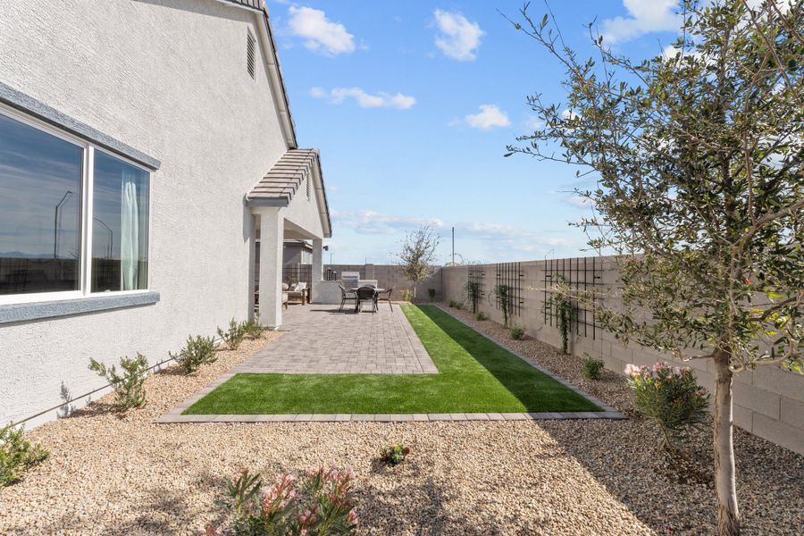 2,179sf New Home in Buckeye, AZ.  - Slide 40