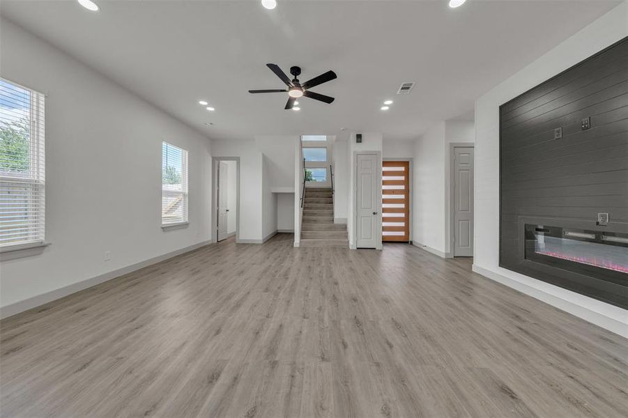 Spacious, unfurnished interior of a new home in , Dallas (Image 22). Spacious, unfurnished interior of a new home in , Dallas (Image 22).