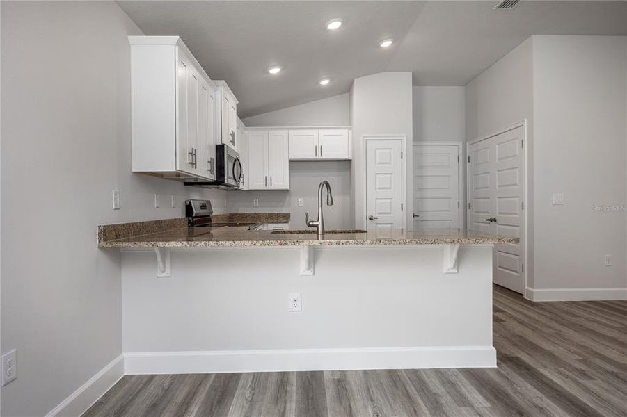 Furnished interior view inside a new home in Kirkland Farms, Alachua (Image 7).