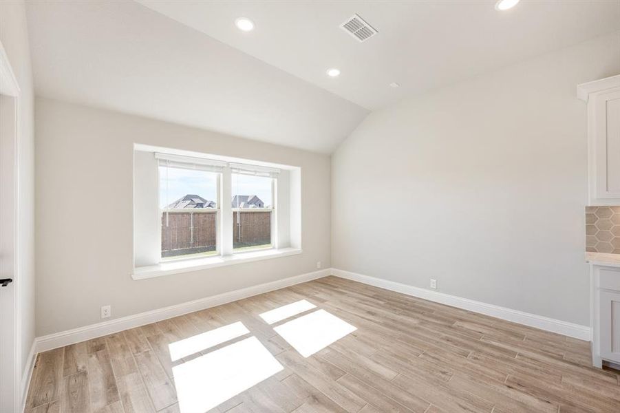Spacious, unfurnished interior of a new home in Villages of Walnut Grove, Midlothian (Image 22).