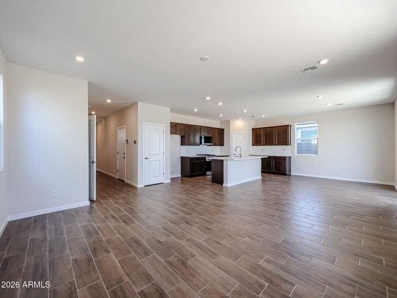 08_Oak-Manzanita-at-Teravalis_Buckeye_Ho 08_Oak-Manzanita-at-Teravalis_Buckeye_Ho