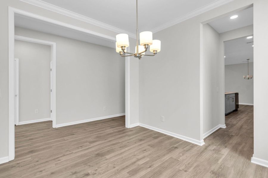 Spacious, unfurnished interior of a new home in Sweetgrass Station, Summerville (Image 25).