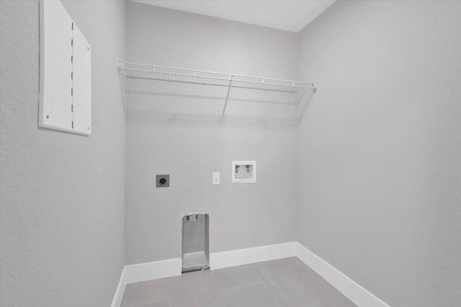 17-GG3A1223 17-GG3A1223